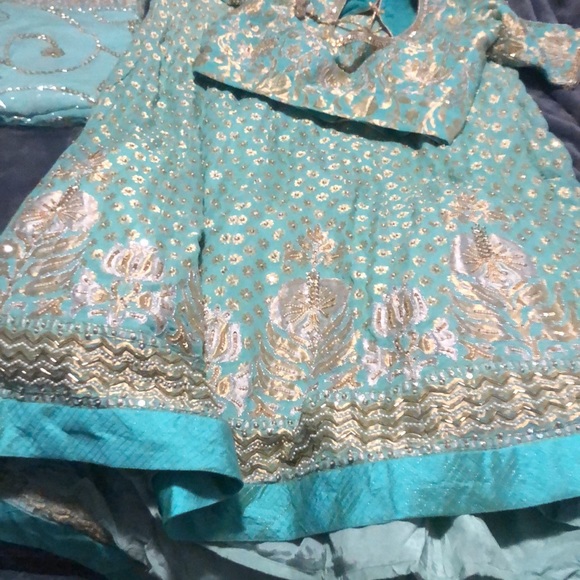 3 piece Indian dress beautiful hang beaded for a wedding - Picture 3 of 9